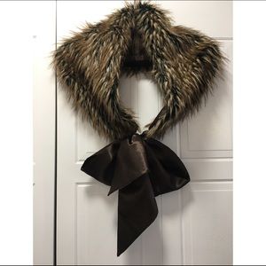 Express | Faux Fur Neck Shawl